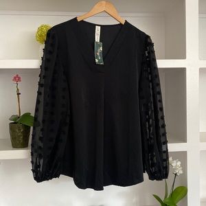 Pretty Black blouse with polka dot sleeves XL